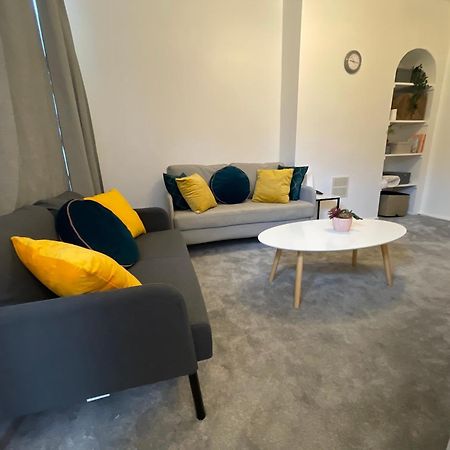 Tooting Lodge London - Cosy 2 Bedroom House With Garden, 5 Mins Walk To Tube Station Dış mekan fotoğraf