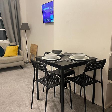 Tooting Lodge London - Cosy 2 Bedroom House With Garden, 5 Mins Walk To Tube Station Dış mekan fotoğraf