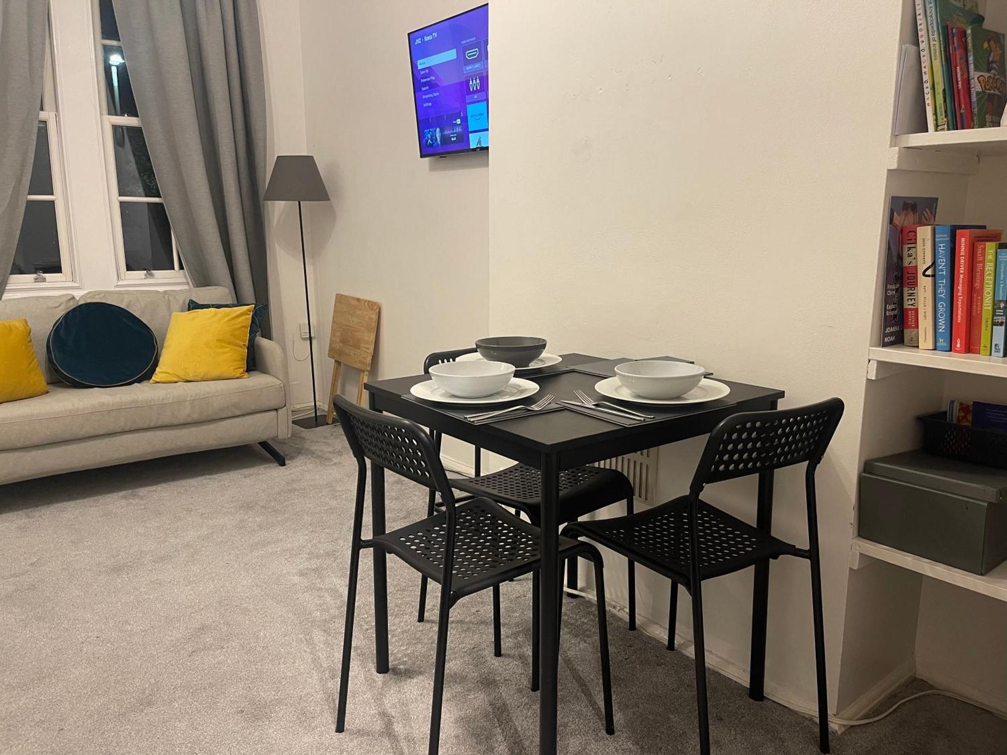 Tooting Lodge London - Cosy 2 Bedroom House With Garden, 5 Mins Walk To Tube Station Dış mekan fotoğraf