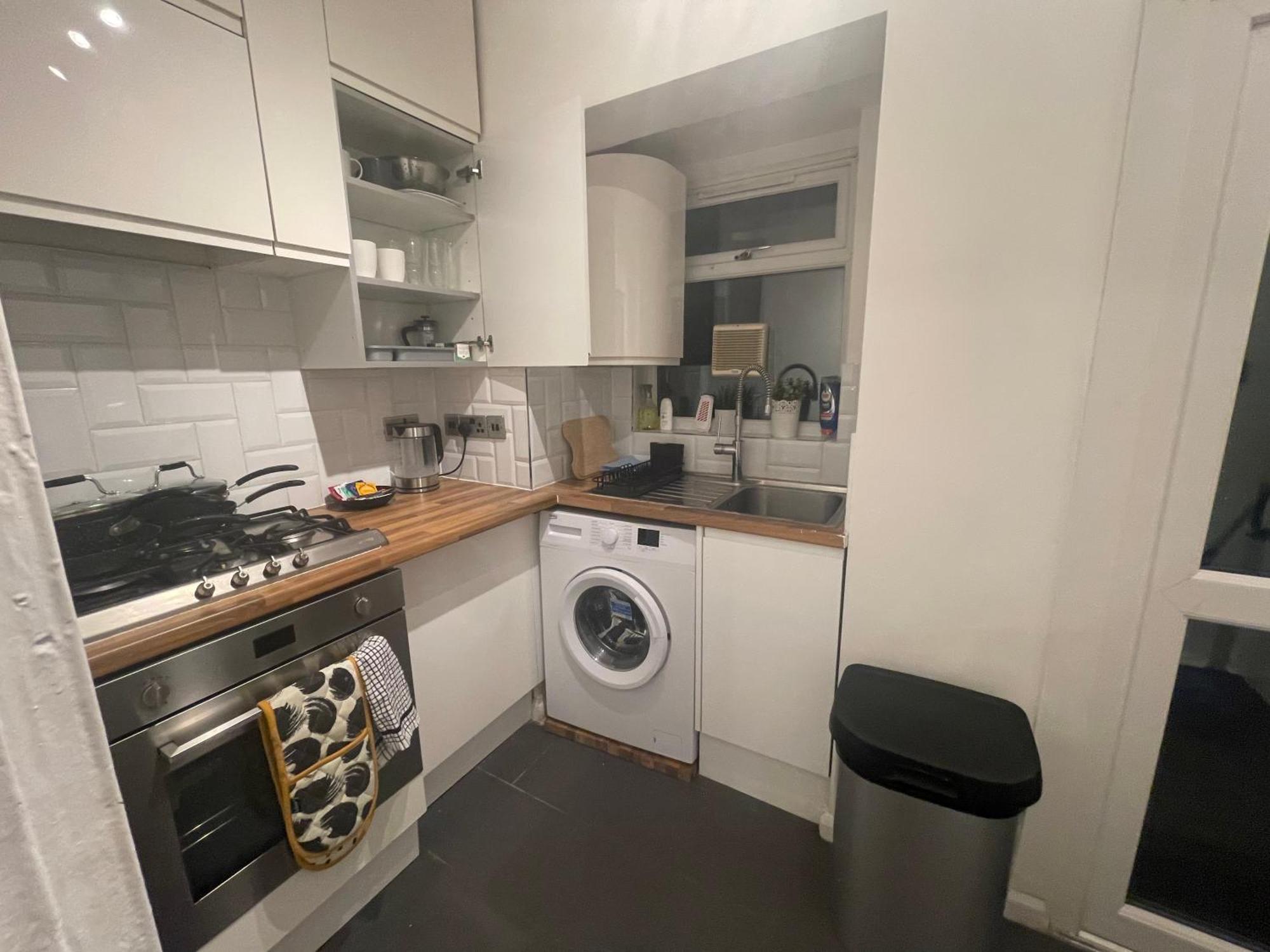 Tooting Lodge London - Cosy 2 Bedroom House With Garden, 5 Mins Walk To Tube Station Dış mekan fotoğraf